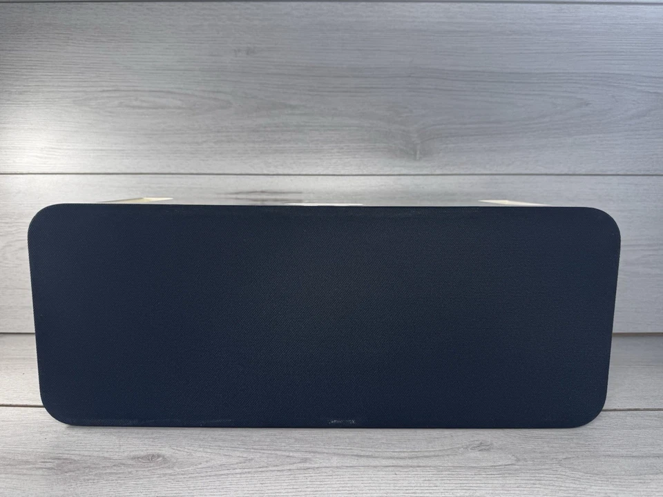 Apple iPod Model A1121 Hi-Fi Speaker Docking Station + Remote, In White - Image 4 of 4