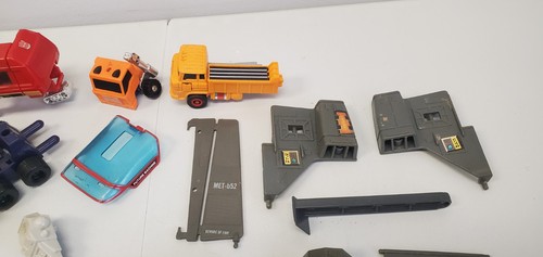 Vintage Action Figure Parts Lot Accessories Weapons Transformers GI Joe 1980s - Picture 3 of 9