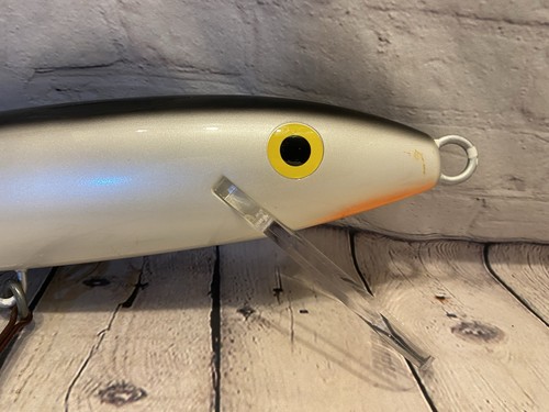 Rapala Store Display Fishing Lure 29 Inches Nice World Record - Picture 2 of 20