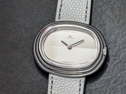 Blumus Stepped Case Manual Wind 1970s "Mini Warhol" - Picture 1 of 10