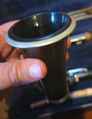 Clarinete Selmer Modelo # 1401 con Estuche Rígido 5 Cañas con Paños de Limpieza + Grasa de Corcho - Imagen 3 de 11