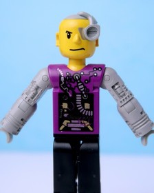 Vintage LEGO Technic Figure Tech007 Cyber Person Minifigure 8266 3038