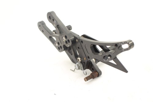 2006 HONDA CBR600RR ARASHI RIGHT FRONT FOOT REST PEG STEP 50660-MEE-000 - Picture 3 of 8