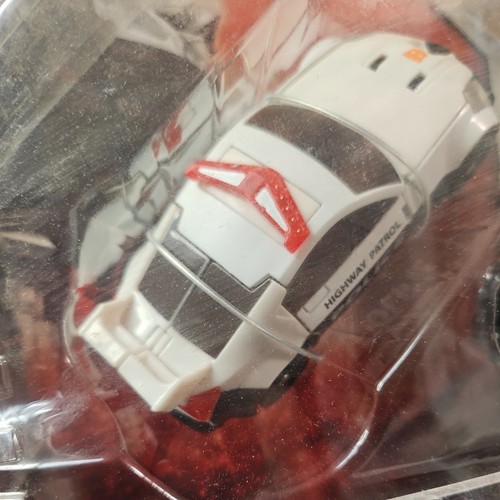 Transformers Universe Classics G1 Prowl Generations AUTOBOT Misb New Mint Rid - Picture 5 of 6