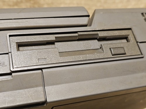 Vintage Laptop Computer Retro TOSHIBA T3100E Not Full Tested UNIT PA8038U READ - Picture 16 of 23