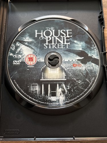 The House On Pine Street - Dvd (2016) Emily Goss - Horror - U.k R2 ⭐️VGC⭐️ - Picture 3 of 3