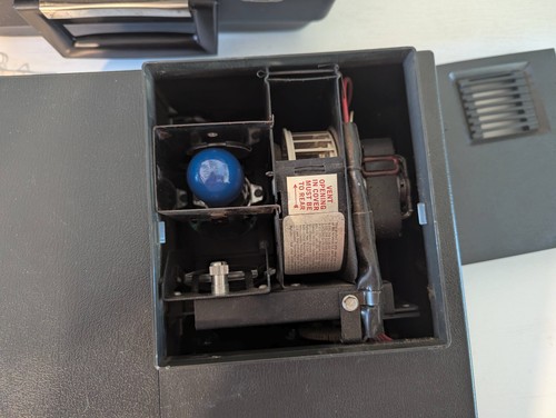 Sears Solid State Auto Focus Model 837.98830 2x2 Slide Projector *Works* - Picture 14 of 17