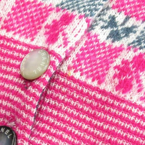 CHANEL Clover all-over print cashmere vest sleeveless knit sweater logo button - Picture 7 of 9