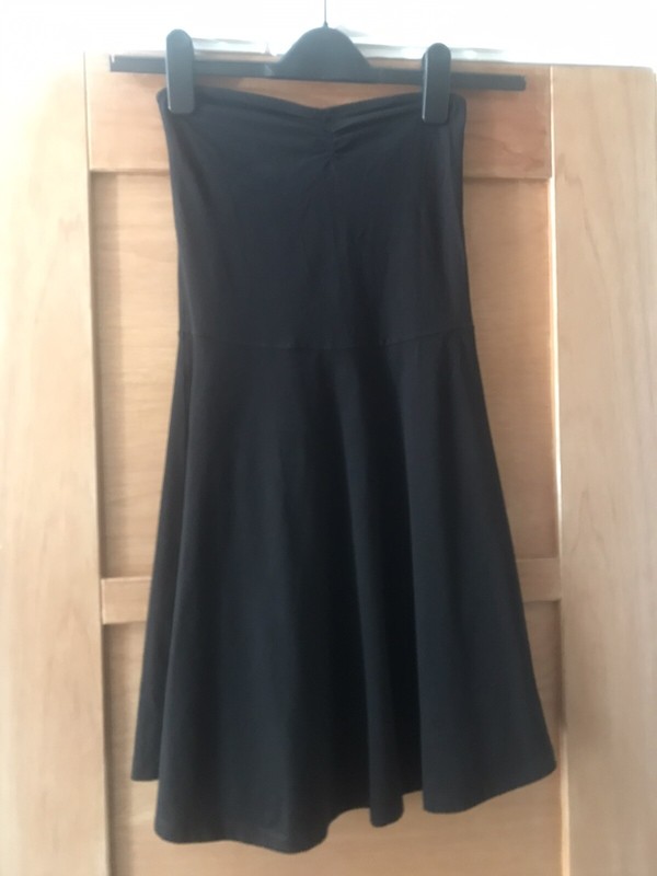 Ladies Miss Selfridge Size 10 Black Strapless Skater Dress Worn Twice Gt Cond Ladies Miss Selfridge Size 10 Black Strapless Skater Dress Worn Twice Gt Cond