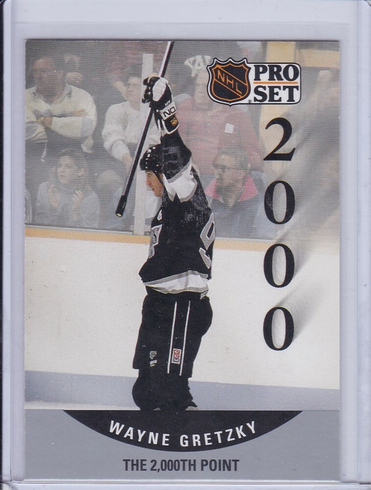 Wayne Gretzky 2000th Point 1990 Pro Set Hockey Card 703 Grade MT