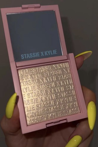 Kylie Cosmetics~Stassie X Kylie *BESTIE ENERGY* Highlighter *NIB Ltd. Ed.