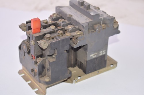 Westinghouse A200M1CAC, 765A552G01 Motor Control Starter Size: 1, 27 Amps 110V  - Picture 1 of 5