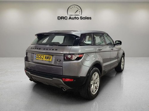 LAND ROVER RANGE ROVER EVOQUE 2.2 SD4 Pure 5dr Auto - Picture 17 of 20