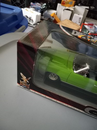 2001 ROAD LEGENDS Yat Ming 1/18 1970 DODGE CORONET R/T 92548 Convertible Sublime - Picture 3 of 7