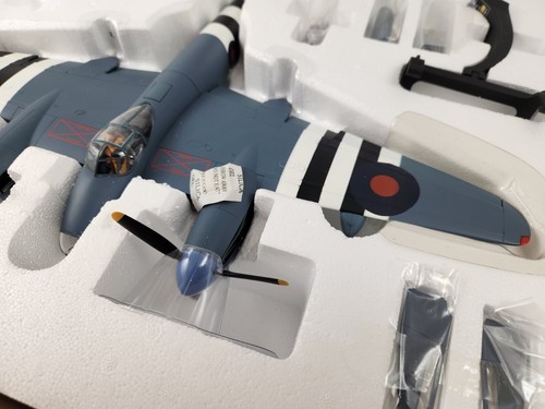 NEW CORGI AVIATION ARCHIVE R.A.F. MOSQUITO D-DAY 60TH ANNIVERSARY 1:32 AA34602 - Picture 3 of 24