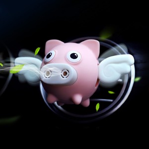 New-Flying-Pig-Car-Air-Outlet-Freshener-Perfume-Aroma-Clip-Diffuser-Decor-Conve
