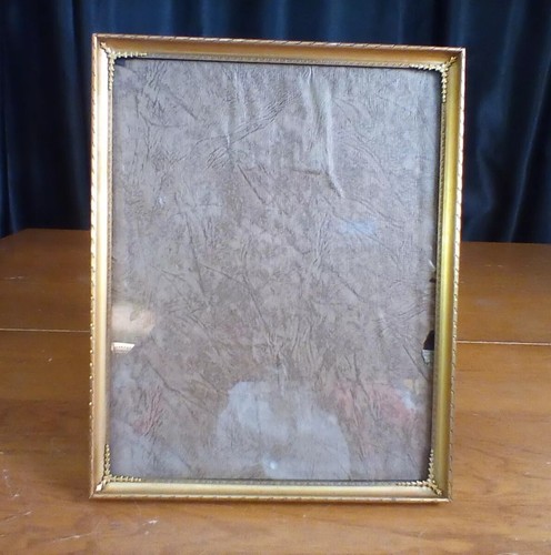 Vintage Ornate Gold Metal Picture Photo Frame 8X10 Velvet Easel Hanging  - Picture 2 of 9
