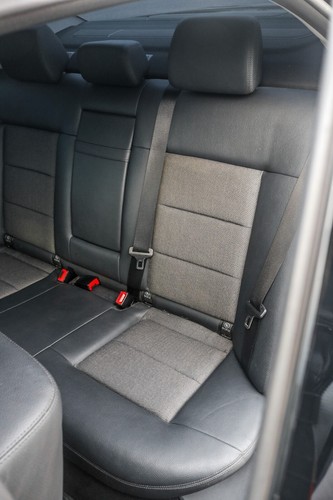 Mercedes Benz E 200 NGT BlueEFFICIENCY AVANTGARDE Automatik - Bild 21 von 22
