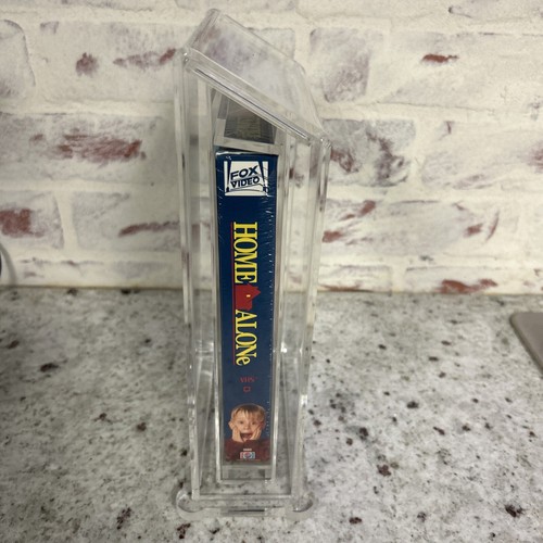 Beckett 1991 Home Alone VHS Tape Graded 8.0 EX+ VHS DNA SLIPCOVER - Picture 8 of 9