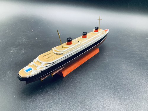 1/1250 NORMANDIE cruise ship model - Picture 5 of 14