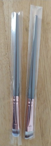 New Brushes Blush Makeup Women's Foundation High Grade Powder USA Lot Of 2 PAIR - Picture 1 of 4