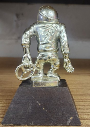 Trofeo de Conductor Héroe Mono de Colección Drag Rat Fink Era - Imagen 2 de 6