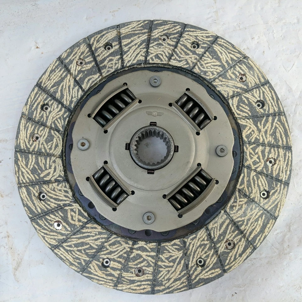 Disco de fricción embrague orgánico Daikin MBD001 para Mitsubishi Mighty Max 1983-1989 Foto 3 de 4