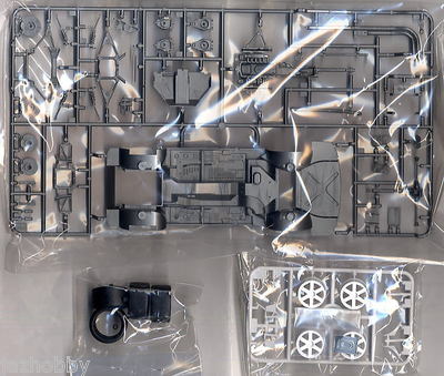 Tamiya 24219 1/24 Model Car Kit Calsonic Impul Nissan