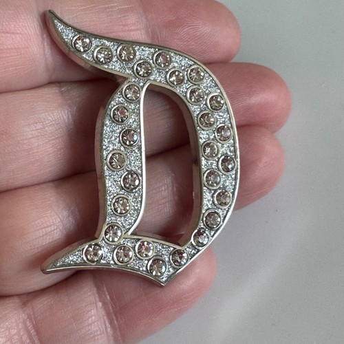 Strass "D" Disneyland Initialen Pin - funkelnder DLR - Gothic D - mit Schmucksteinen besetzt