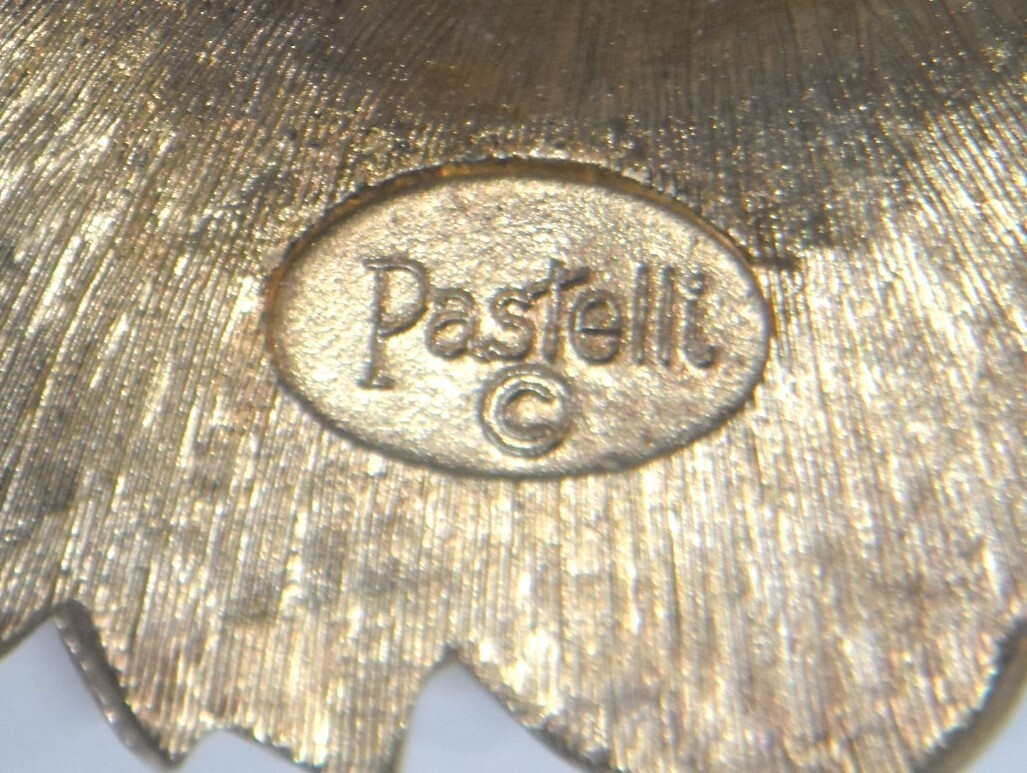 Picture 5 of 6