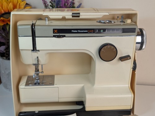 Frister & Rossmann CUB 6 Sewing Machine - No Power Cable or Pedal - Untested - Picture 16 of 20