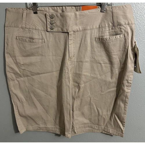 Goddess Women’s Size Plus Size 20W Tan Khaki Knee Length Shorts VTG NWT