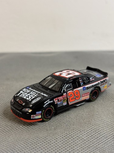 LOOSE Kevin Harvick 2002 Goodwrench/ On A Roll HO 1/64 Action Diecast