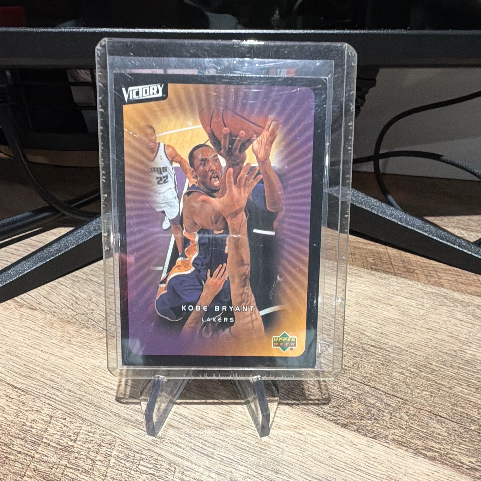 Upper Deck 2003-04 Victory Kobe Bryant Base Set Card #41 Lakers NBA