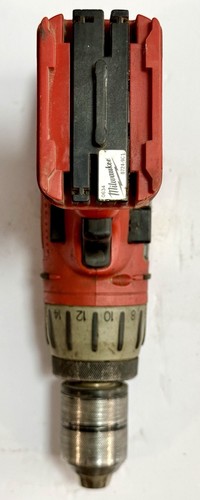Milwaukee 0724-20 V28 HEAVY-DUTY 1/2" Cordless Hammer Drill - Bare Tool - Picture 6 of 7