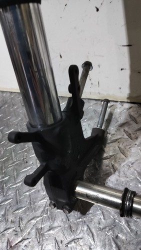 2006-2009 Suzuki GSXR 600 750 OEM FRONT END FORKS TREE STABILIZER HAS PITTING!! - Picture 14 of 24