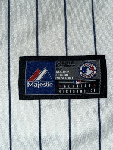 Majestic MLB Boys Youth Medium New York Yankees Derek Jeter Pinstripe Jersey - Picture 4 of 6