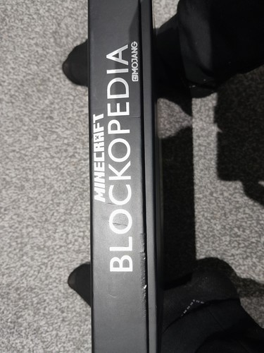 Minecraft Blockopedia: An Official Minecraft Book from Mojang (Hardcover, 2014) - Bild 17 von 17