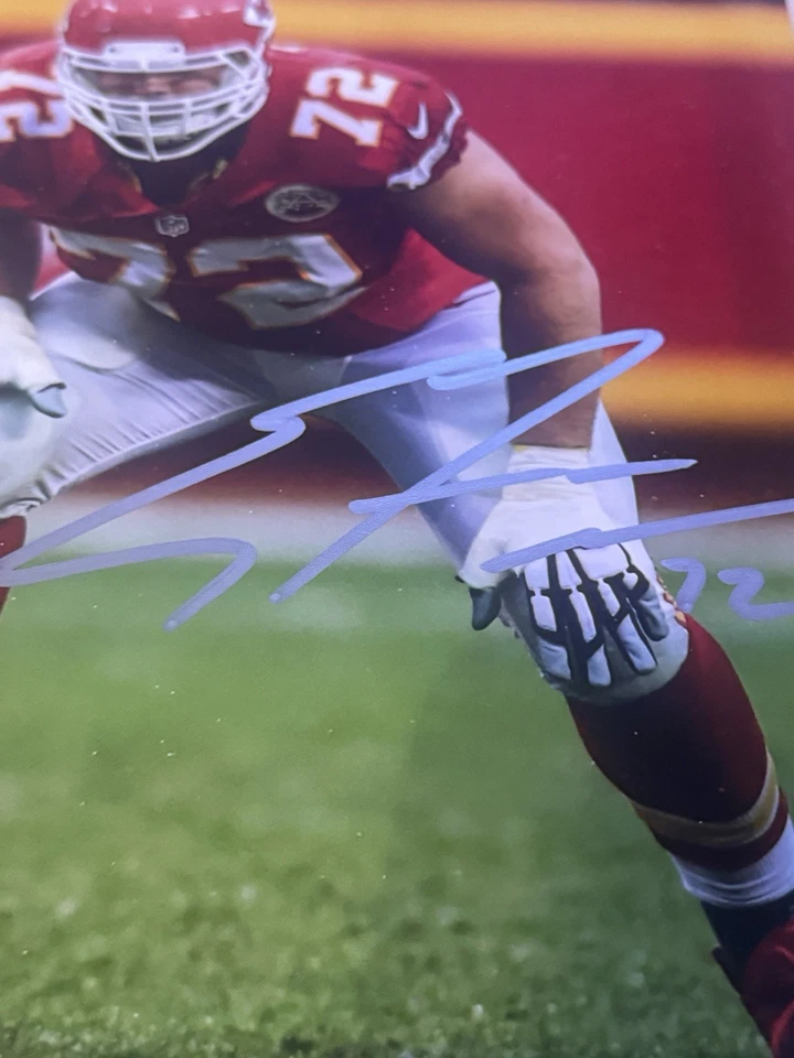 Foto autografada assinada por Eric Fisher 8x10 Kansas City KC Chiefs Super Bowl Champ - Imagem 2 de 3