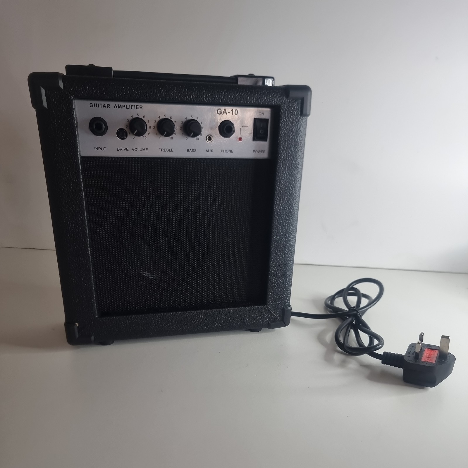 GA-10 Gitarrenverstärker – 10 Watt Übungs Gitarrenverstärker Band Musik Neu OVP