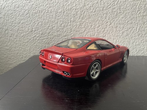 Hot Wheels Ferrari 550 Maranello 1:18 Scale Red Diecast Model Car - Picture 7 of 15