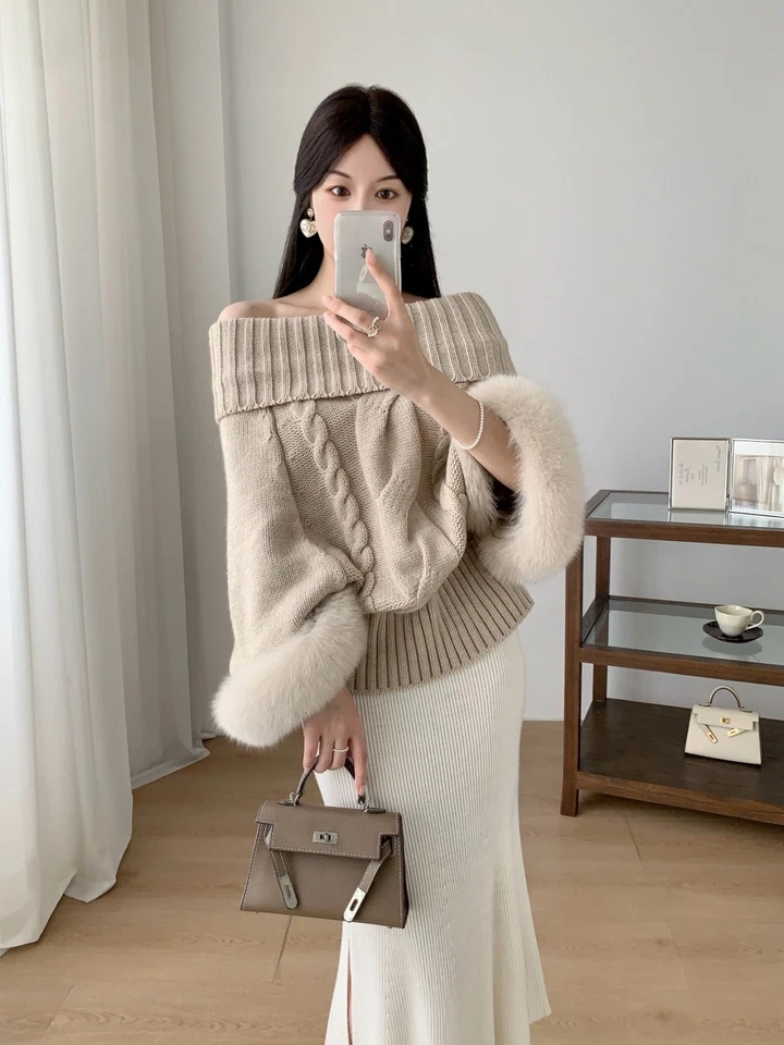 Winter New High Collar Bat Sleeve Slimming Cloak Fox Fur Sweater Coarse Knitted - Image 3 of 4