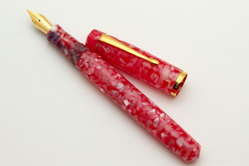 Kanwrite Legacy Pink Acrylic Body Fountain Pen Medium Nib & Fine Nib New In Box - Picture 5 of 10