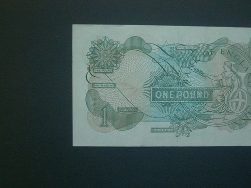 **No.2 ** Y..A   British  £1 Consecutive*** 'GVF'  Page Banknotes*** - Picture 7 of 11