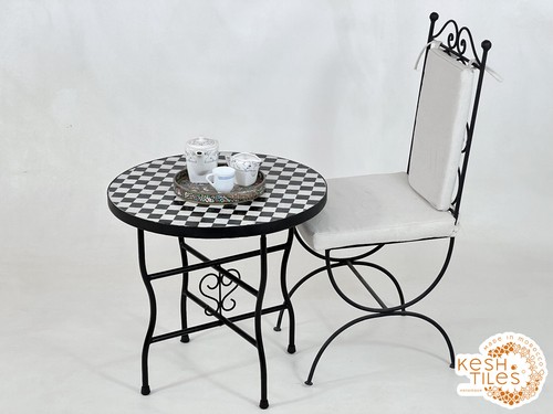 24INCH CHECKERED MOSAIC TABLE - Handmade Black & White Chess Coffee Table - Picture 3 of 9