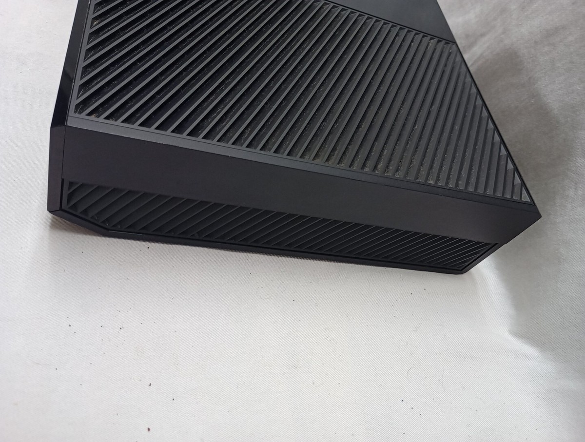 中古★XBOX ONE CONSOLE 1540 本体 おまけ付き Microsoft Xbox One Model 1540 Original 500GB Black Console