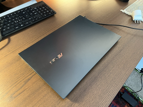 Pc portatile Gaming Asus Zenbook 15 - i7 10Gen 8 Core - 16GB - GTX 1650 Max-Q - Foto 8 di 22