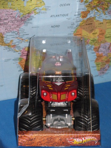 1/24 HOT WHEELS MONSTER JAM IRON MAN DIECAST ADVANCE AUTO PARTS ***BRAND NEW*** - Picture 10 of 12