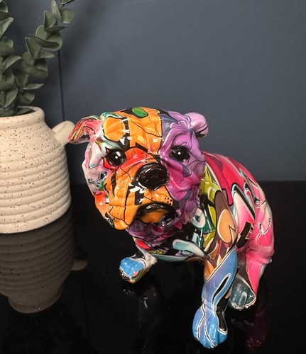 Sitzende Graffiti Britische Bulldogge Ornament | Geschenke für Hundeliebhaber - Bild 6 von 6