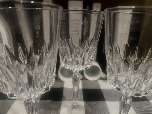 Lead Crystal Clear Glass Pedestal Stemware Wine Glass 7” Set Of 3 - Picture 3 of 4